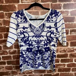 Woman’s size M Roz & Ali Knitted Top